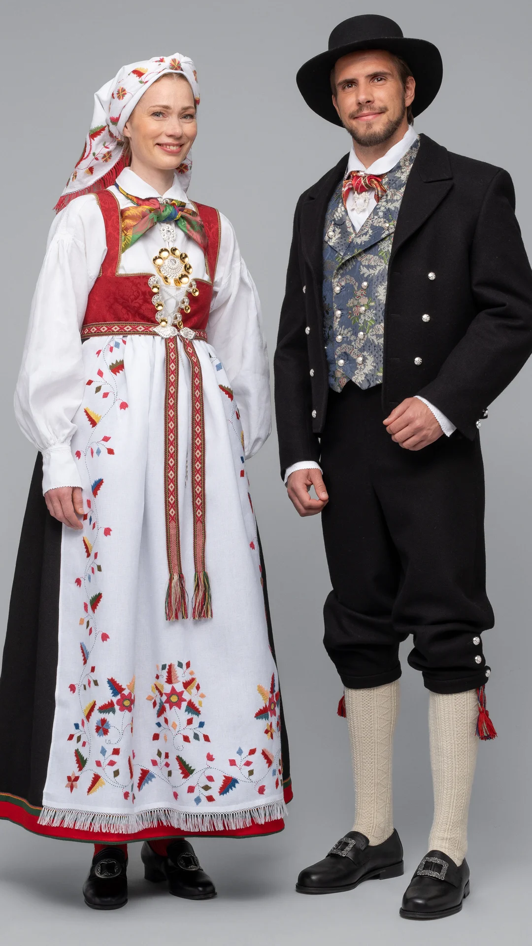 Åmli bunad dame og herre