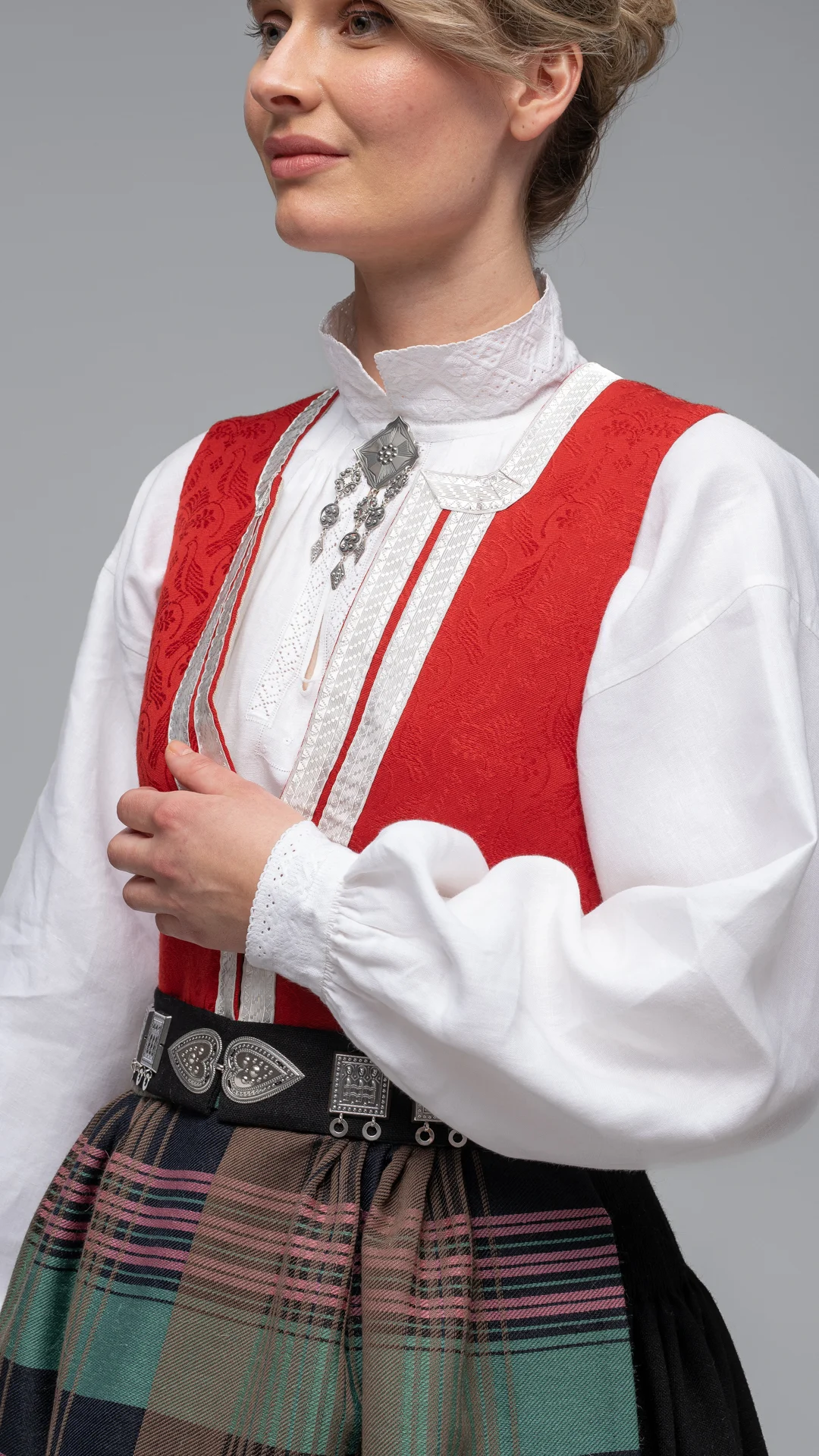 Kvinnebunaden fra Nordmøre - Bilde 6