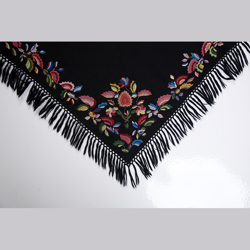 Materialpakke brodert sjal og forkle Vest-Agderbunad - Bilde 14