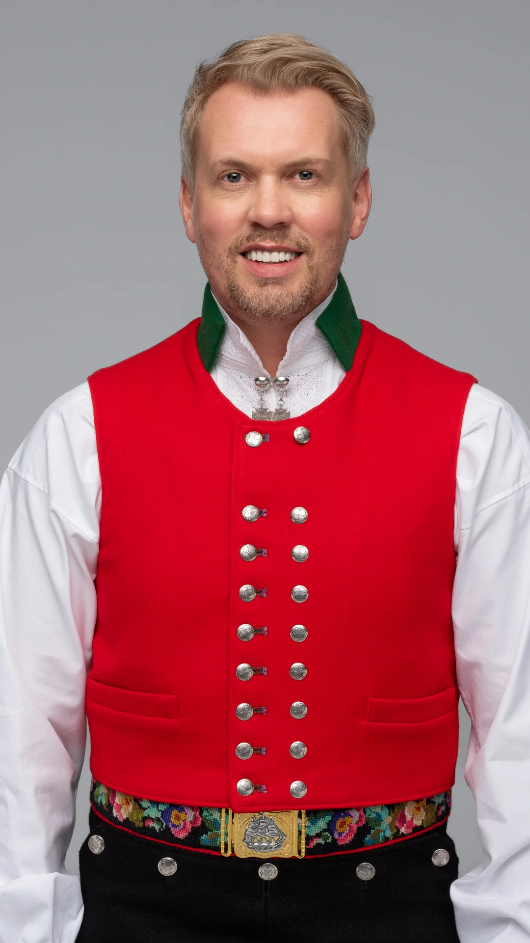 Sotrabunad dame og herre - Bilde 3