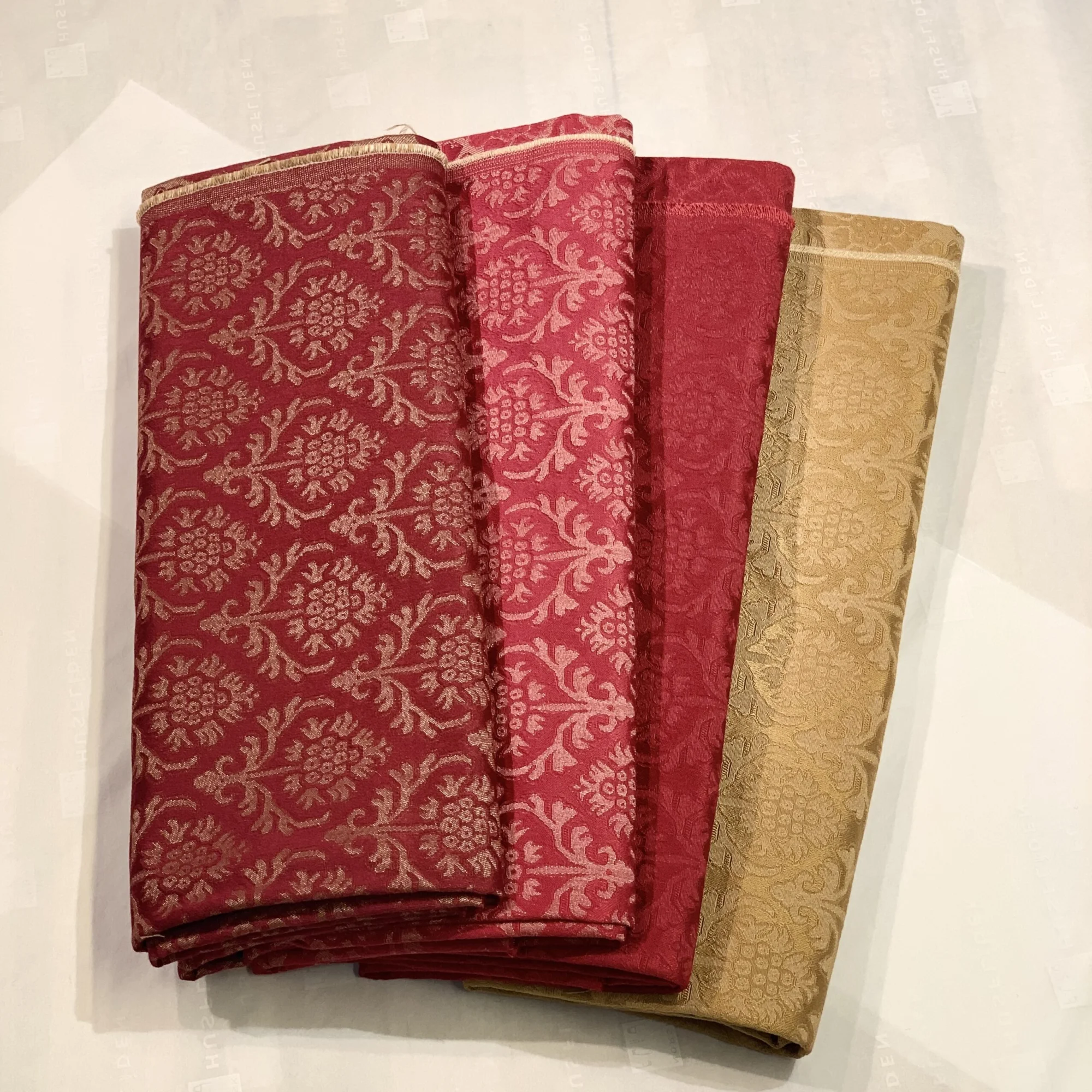 Materialpakke damask vest, mannsbunaden for Nordland og Troms
