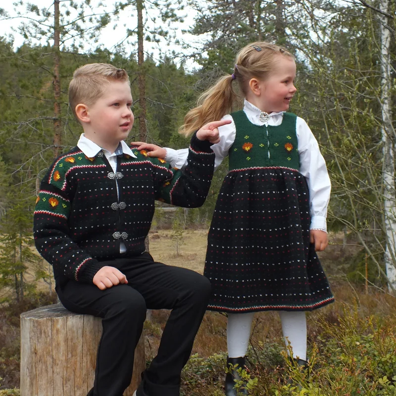 Strikkepakke Finkofta fra Ringerike Barn
