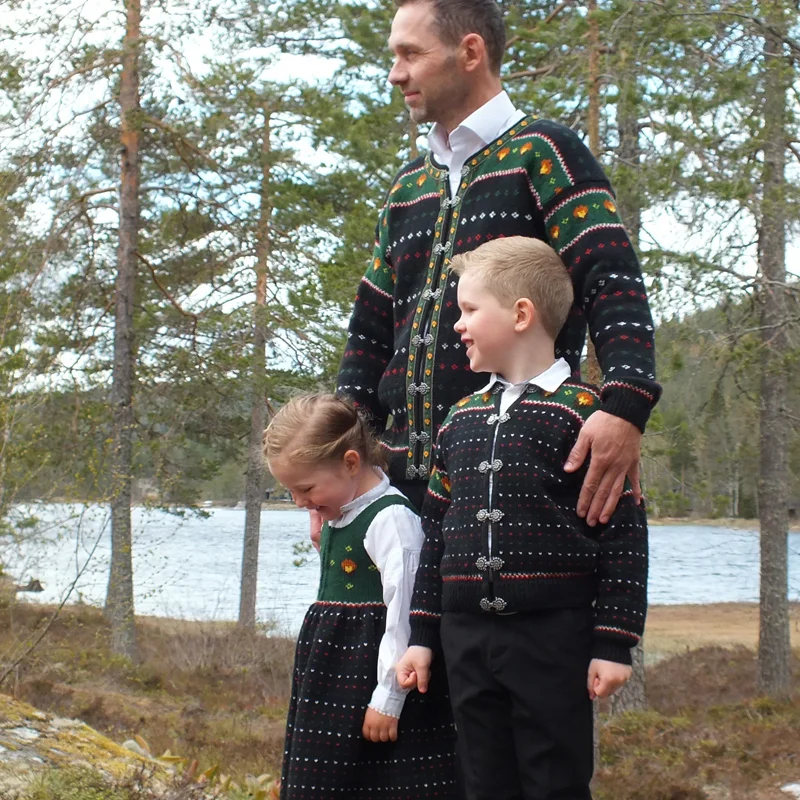 Strikkepakke Finkofta fra Ringerike Barn