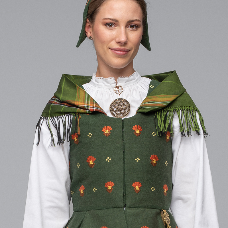 Fórpakke til Den gamle Ringeriksdrakten - Bilde 1