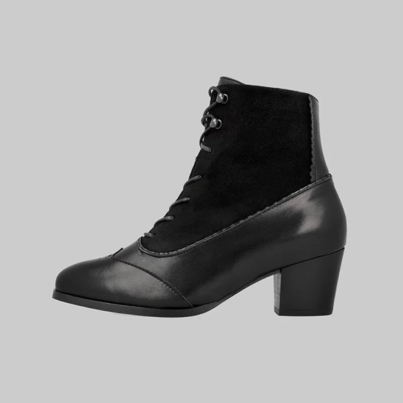 Klara boot