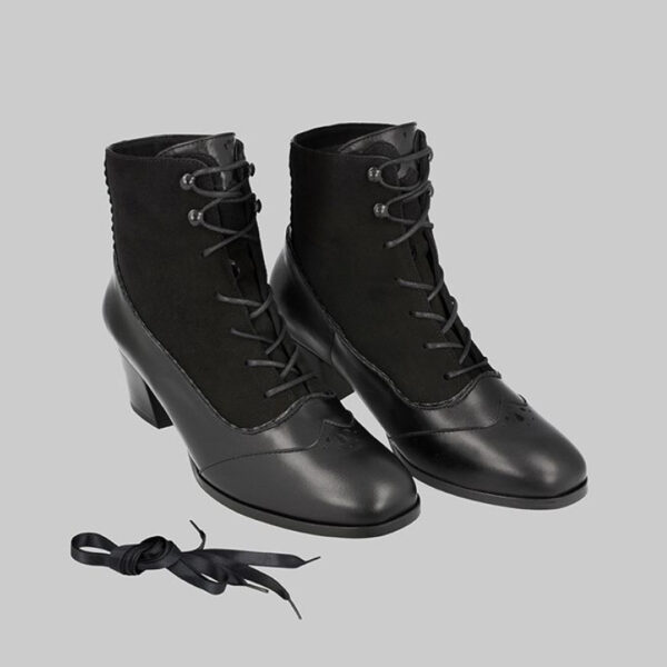 Klara boot