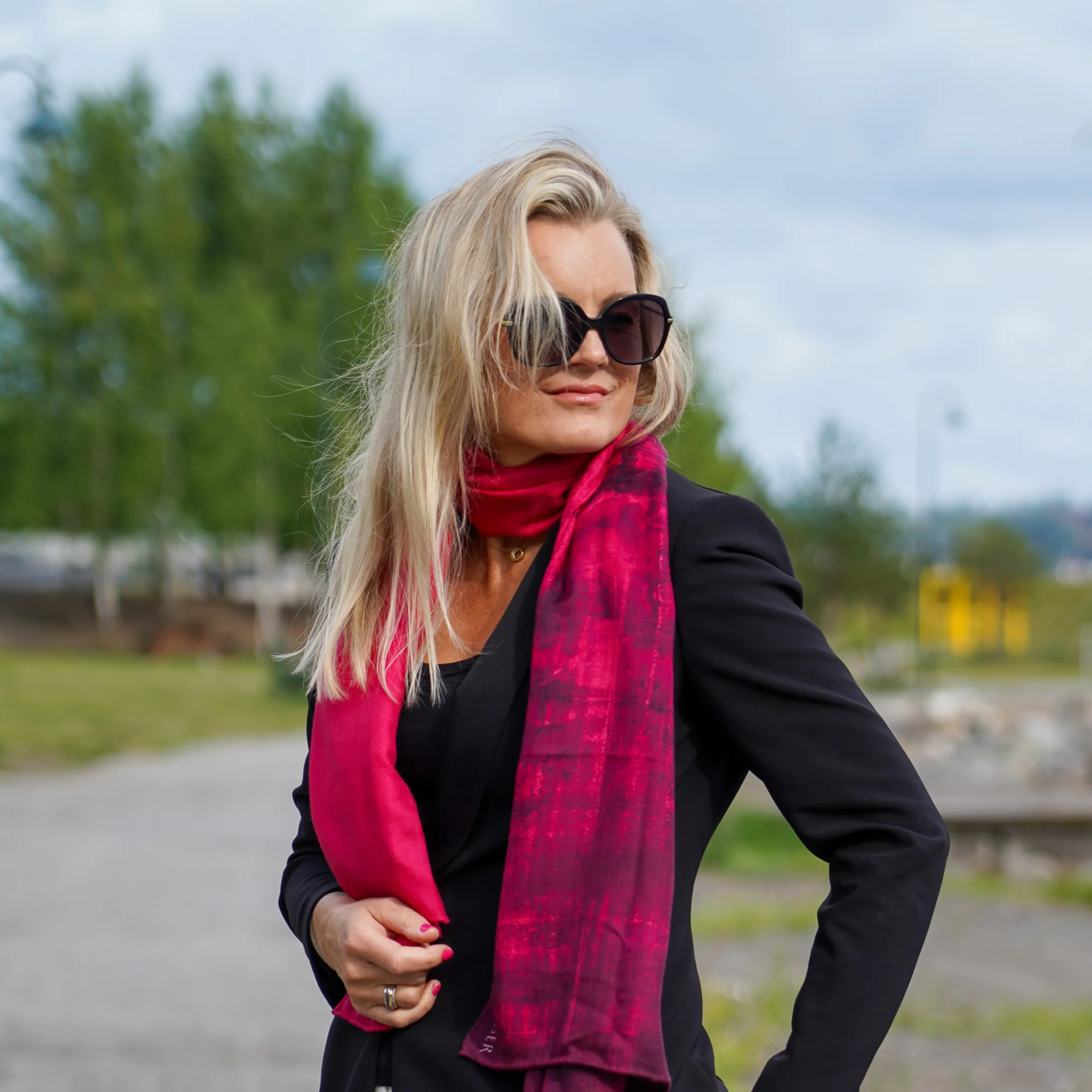 Skjerf Over the seven seas magenta