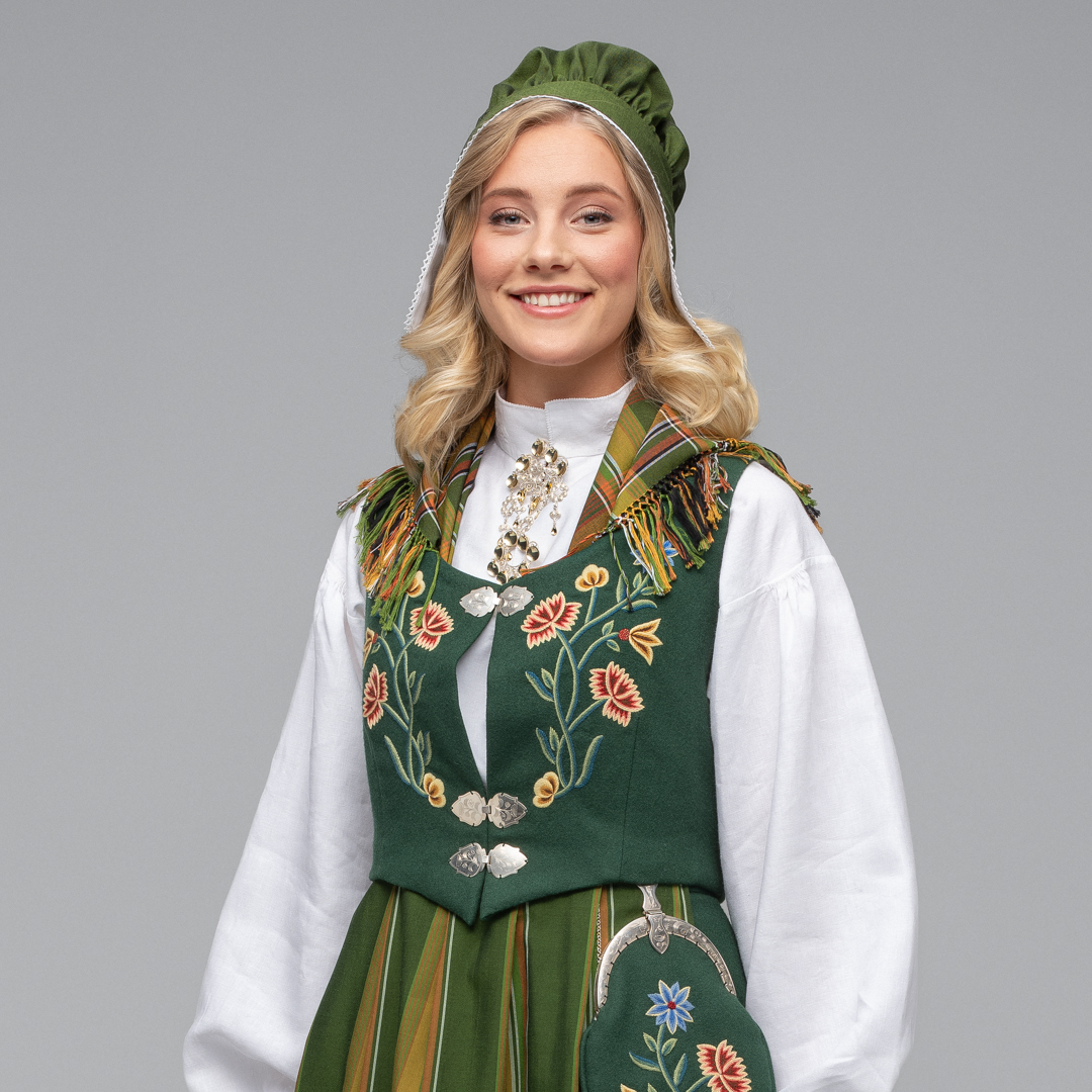 MATERIALPAKKE BRODERT NORDLANDSKJORTE I LIN - Bilde 2