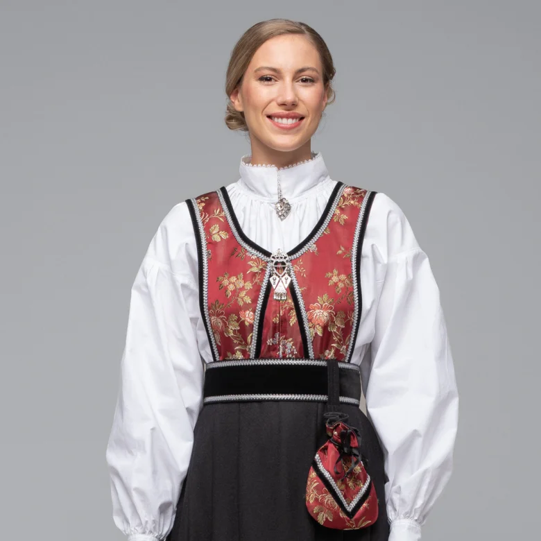 Alexandra festdrakt