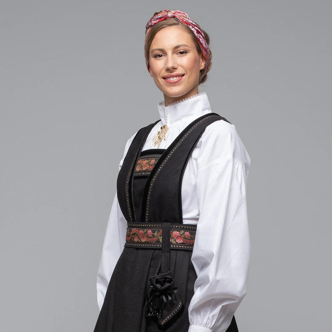 Svart bringedrakt - Bilde 1