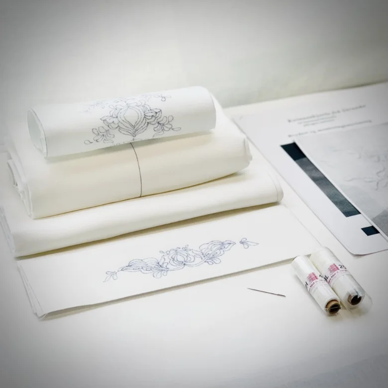 Materialpakke Stranda Dame Bunadsskjorte
