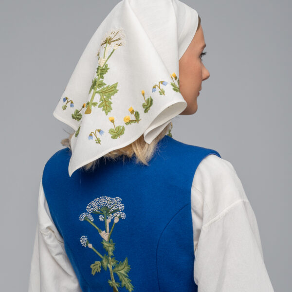 KOMPLETT BRODERT MATERIALPAKKE TIL TROMSØ FESTDRAKT