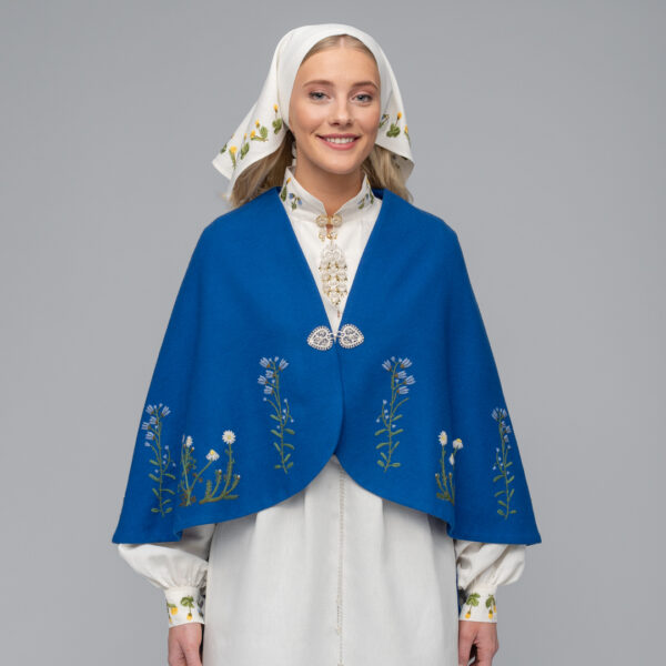 KOMPLETT BRODERT MATERIALPAKKE TIL TROMSØ FESTDRAKT