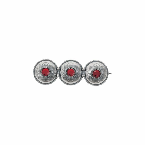Olinenål med raud stein, oksidert